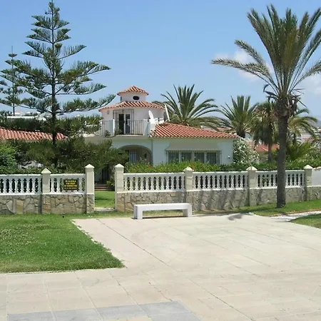 Beach Front For 8 Persons Villa